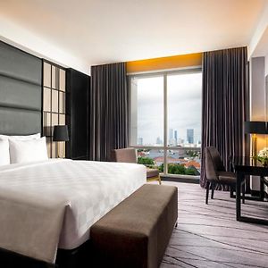 Executive Room